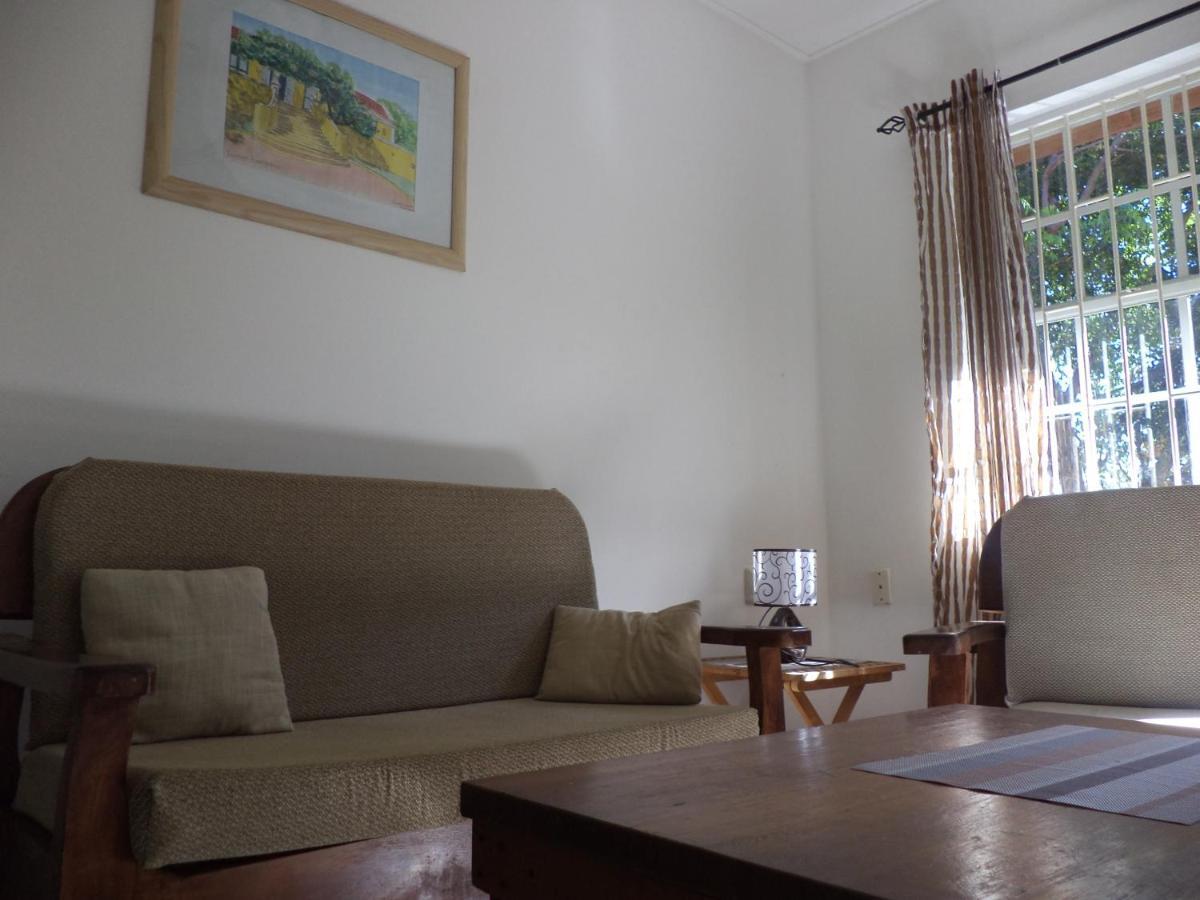 Happy Turtle Apartments Willemstad Room photo